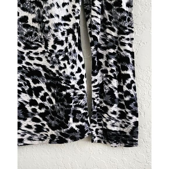 TOP/BLOUSE-BEBE-Black White Gray-Animal Print-Front Lace Up-Long Sleeves-LRG - Picture 6 of 15